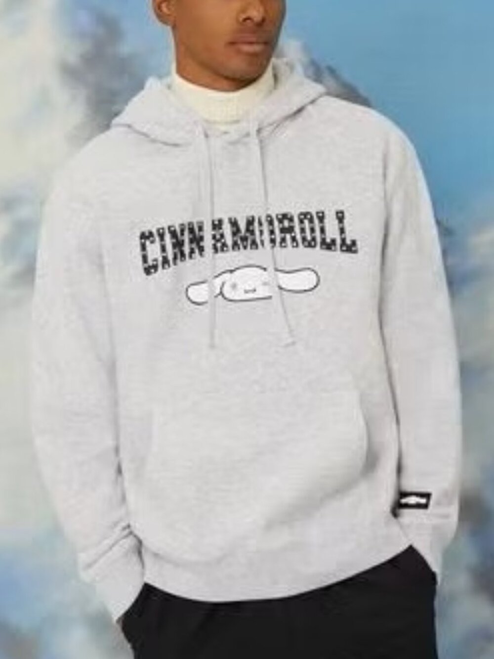 Forever 21 Hello Kitty Cinnamon Roll Rhinestone-Studded Pullover Hoodie SZ XL